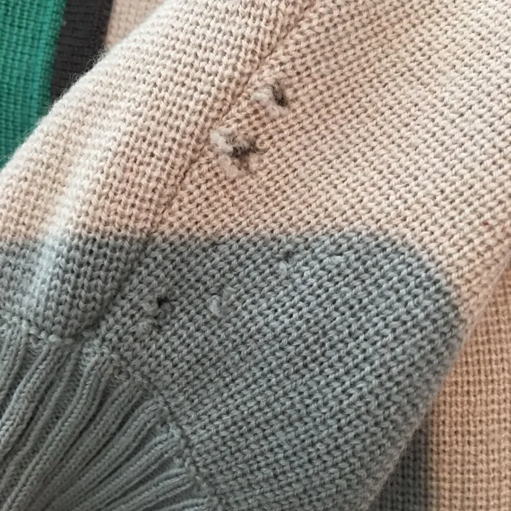 Old Gray Green Vintage Tyrolia Head Retro ski snowboard winter style sweater L